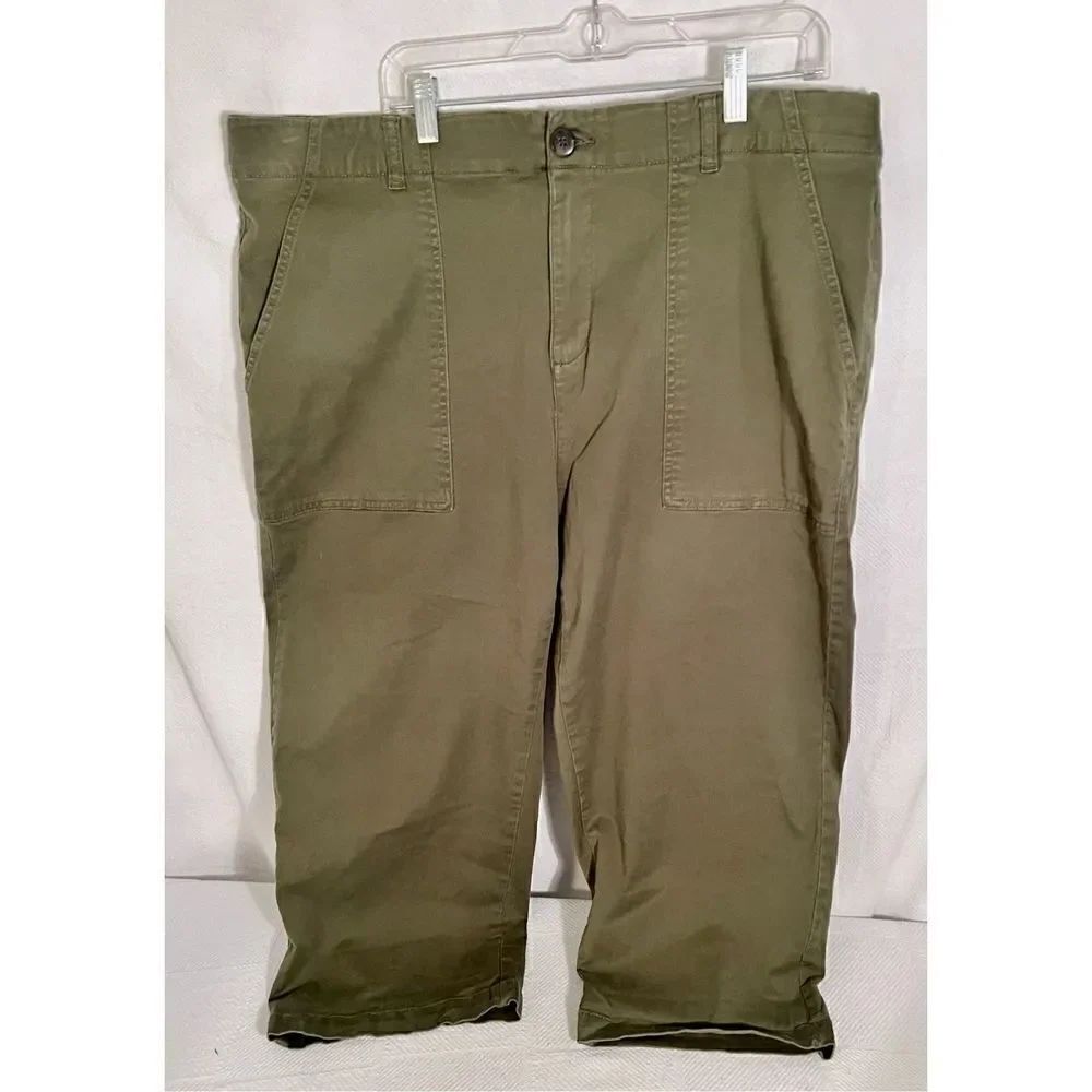 Terra & Sky Women's Utility Pocket Pant Capris 18W Army Green